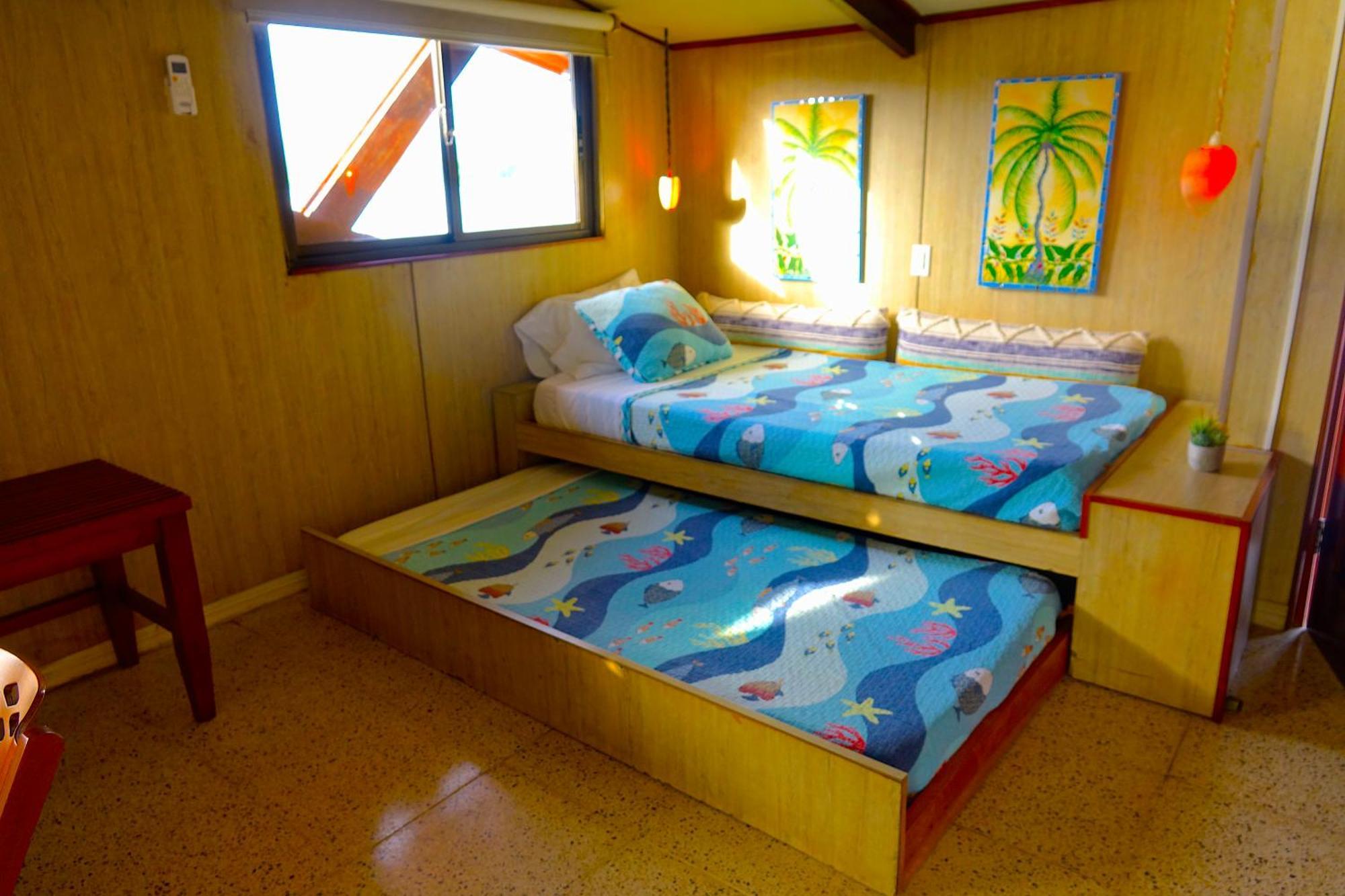 Casa Congo & Casa Rayo Verde - Restaurante - Galeria De Arte Portobelo Buitenkant foto